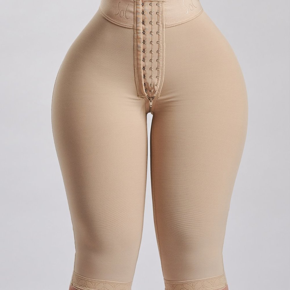 Hourglass High Rise Girdle-Short - Knee length size Small